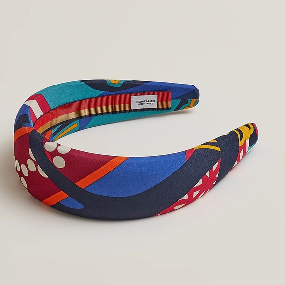 HERMÈS 